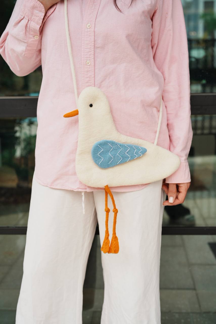 Felted Animal Bag – Sandpiper