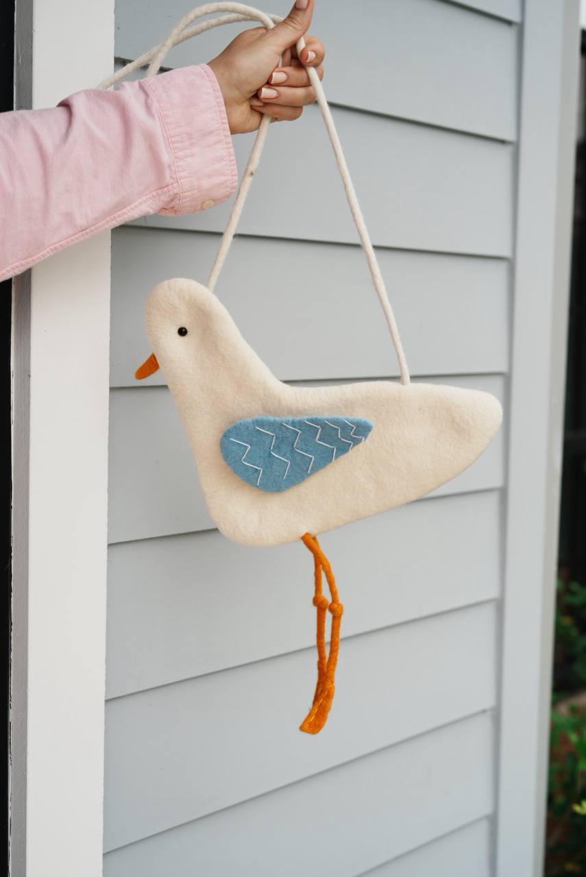 Felted Animal Bag – Sandpiper