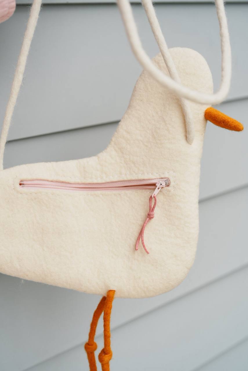 Felted Animal Bag – Sandpiper