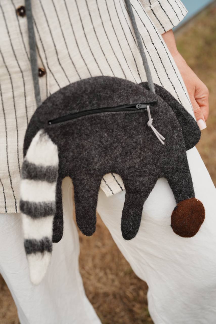 Felted Animal Bag – Raccoon