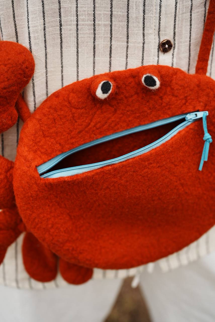 Felted Animal Bag – Red Crab