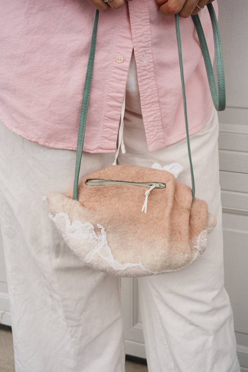 Felted Bag – Shell