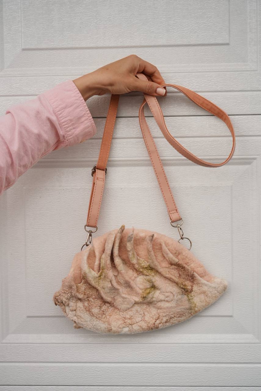 Felted Bag – Shell