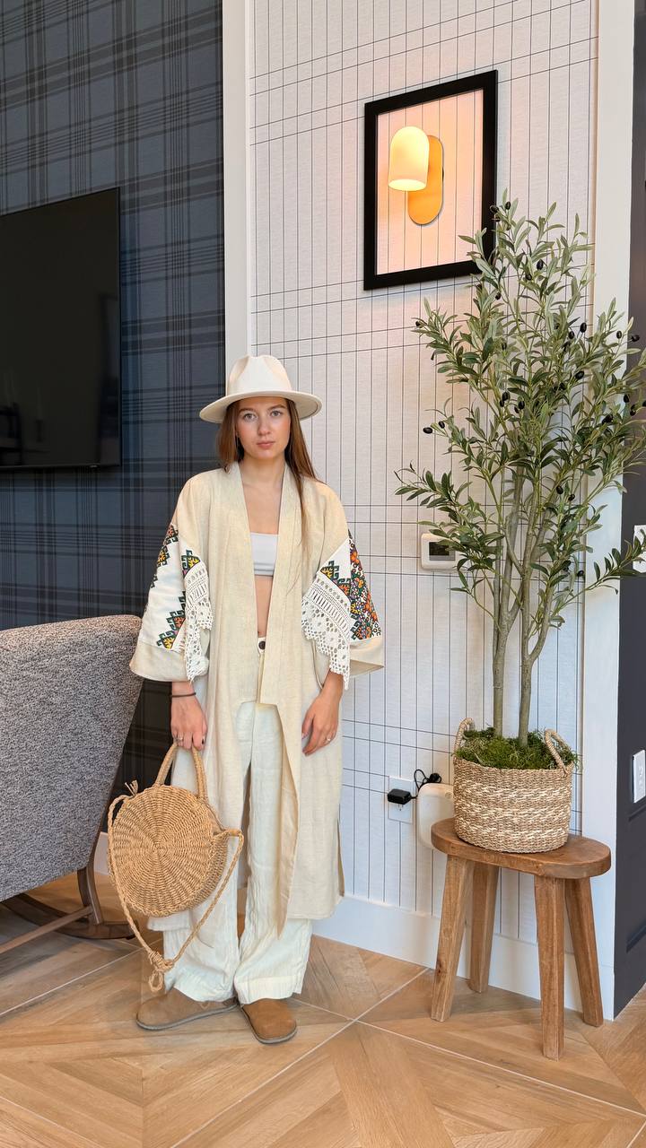 Vintage Ukrainian Embroidered Linen Kimono