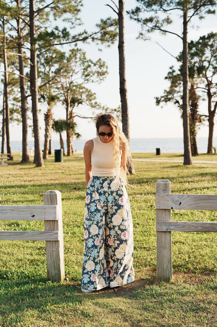 Adjustable Wide-Leg Cotton Pants