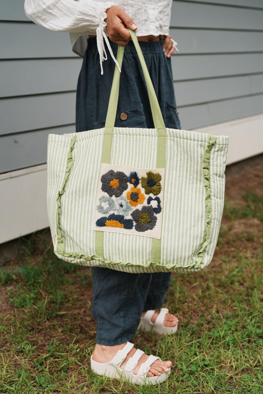 Bag with Hand Emdroidery pocket - Green