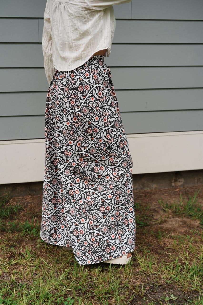 Adjustable Wide-Leg Cotton Pants