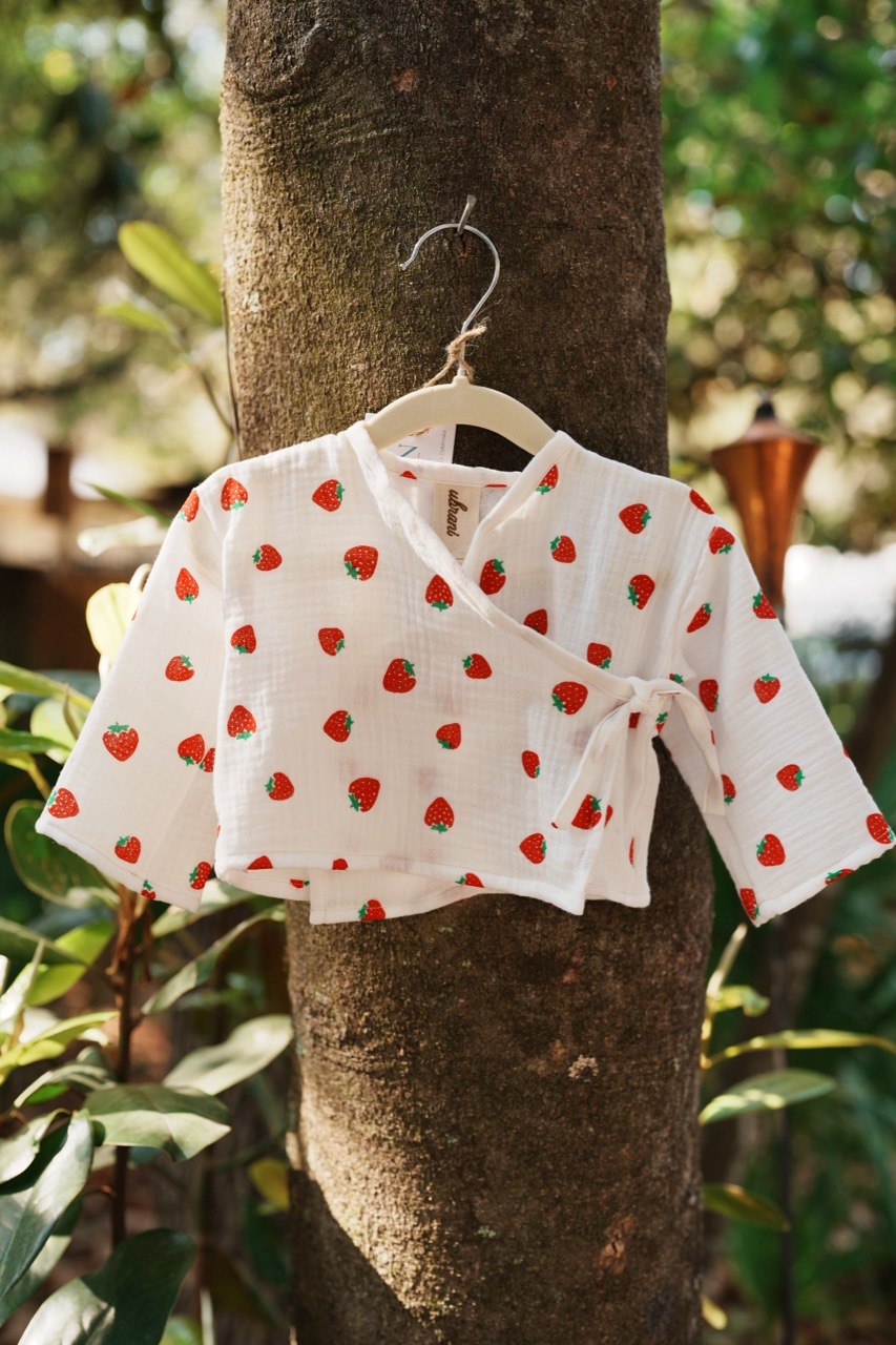 Kimono & Baggy Pants Set – Strawberries